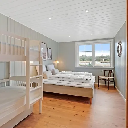 Delan - 650m From The Sea By Interhome *